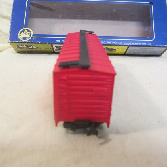 VTG AHM HO SCALE "M ST L" DOUBLE DOOR BOX CAR, RED #54650 - Picture 4 of 7